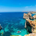 Ramla Bay View & Shared Pool Gozo - Happy *