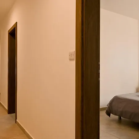 Seaview Pool And Modern Gozo - Happy Appartement