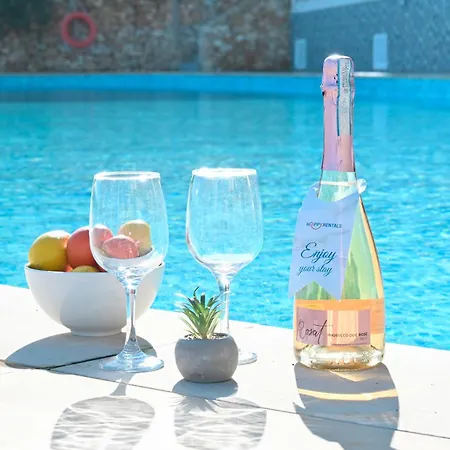 A Sunny Bay View + Shared Pool Gozo - Happy Apartament *