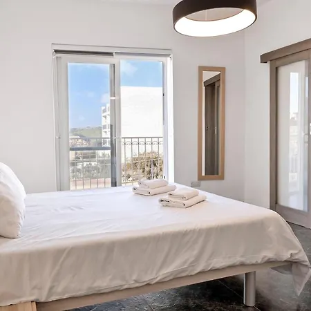 A Sunny Bay View + Shared Pool Gozo - Happy * Xagħra