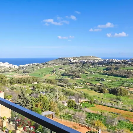 A Sunny Bay View + Shared Pool Gozo - Happy