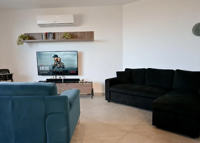 Seaview Pool And Modern Gozo - Happy Xagħra